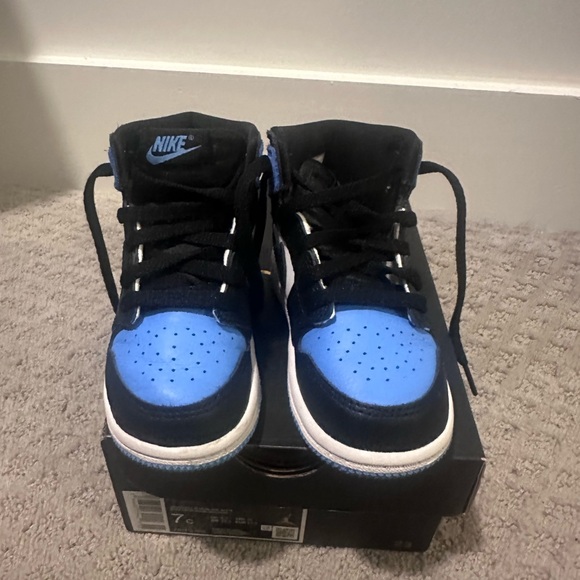 Air Jordan 1s Toddler - Picture 4 of 4